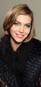 Женские модные стрижки, фото