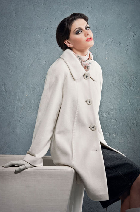 белое пальто